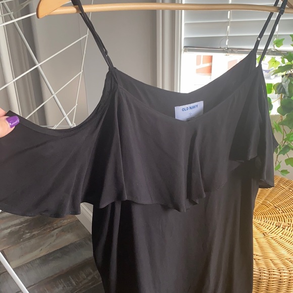 Peek-a-boo shoulder flowy top - Picture 2 of 3